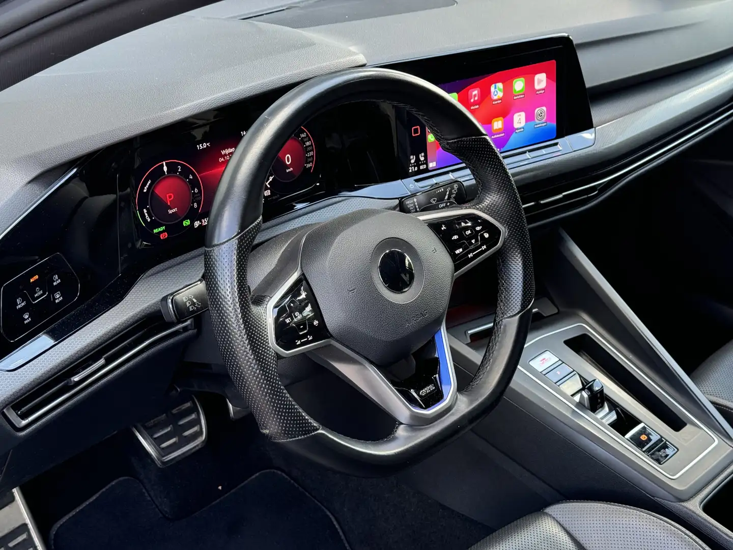 Volkswagen Golf GTE 1.4 eHybrid Trekhaak | Leer | Stoelventilatie Grijs - 2