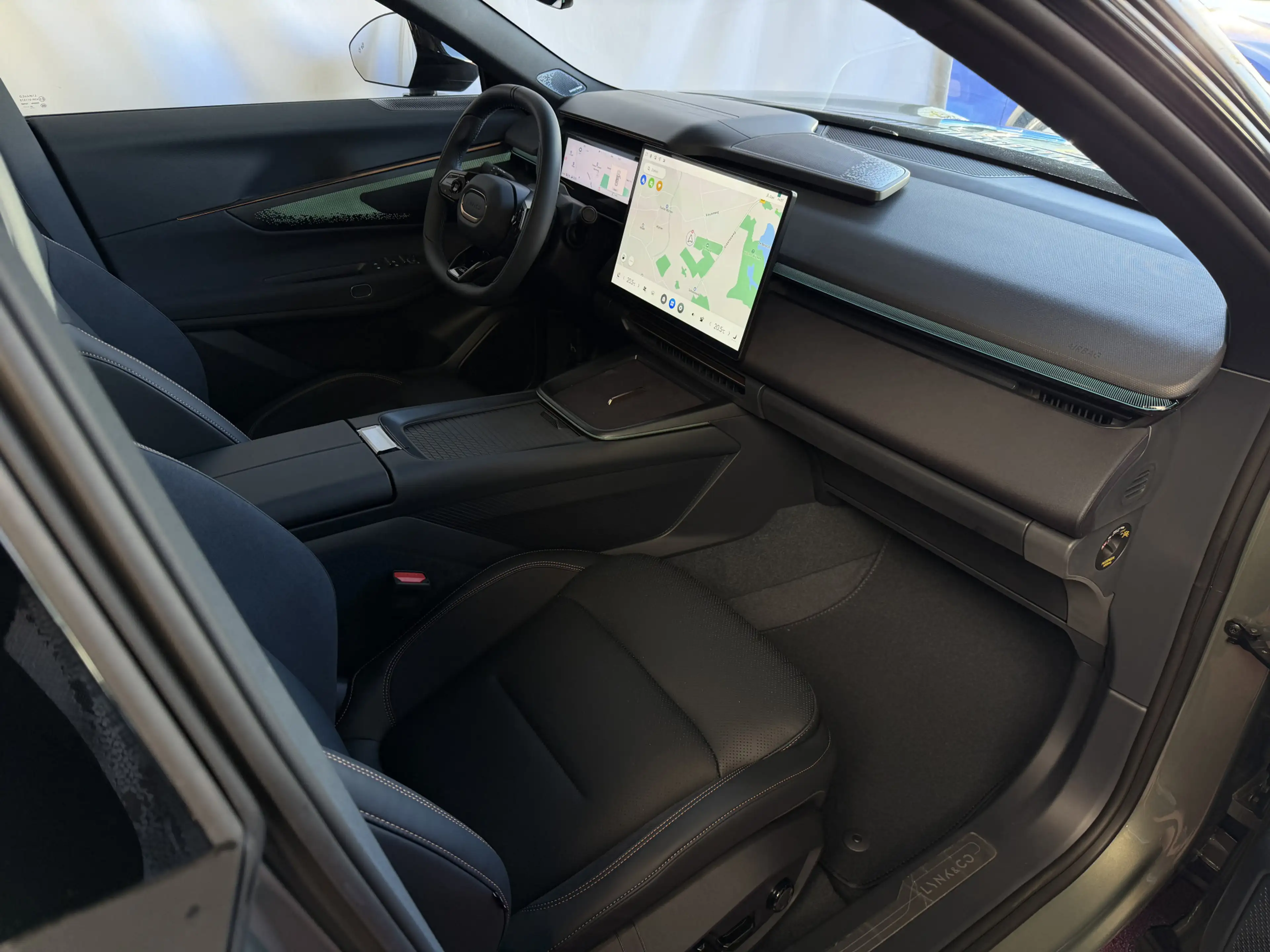 Lynk & Co 08 2026 MORE | 345PK PHEV | ±200KM ELEKTRISCH | DIREC — photo 32