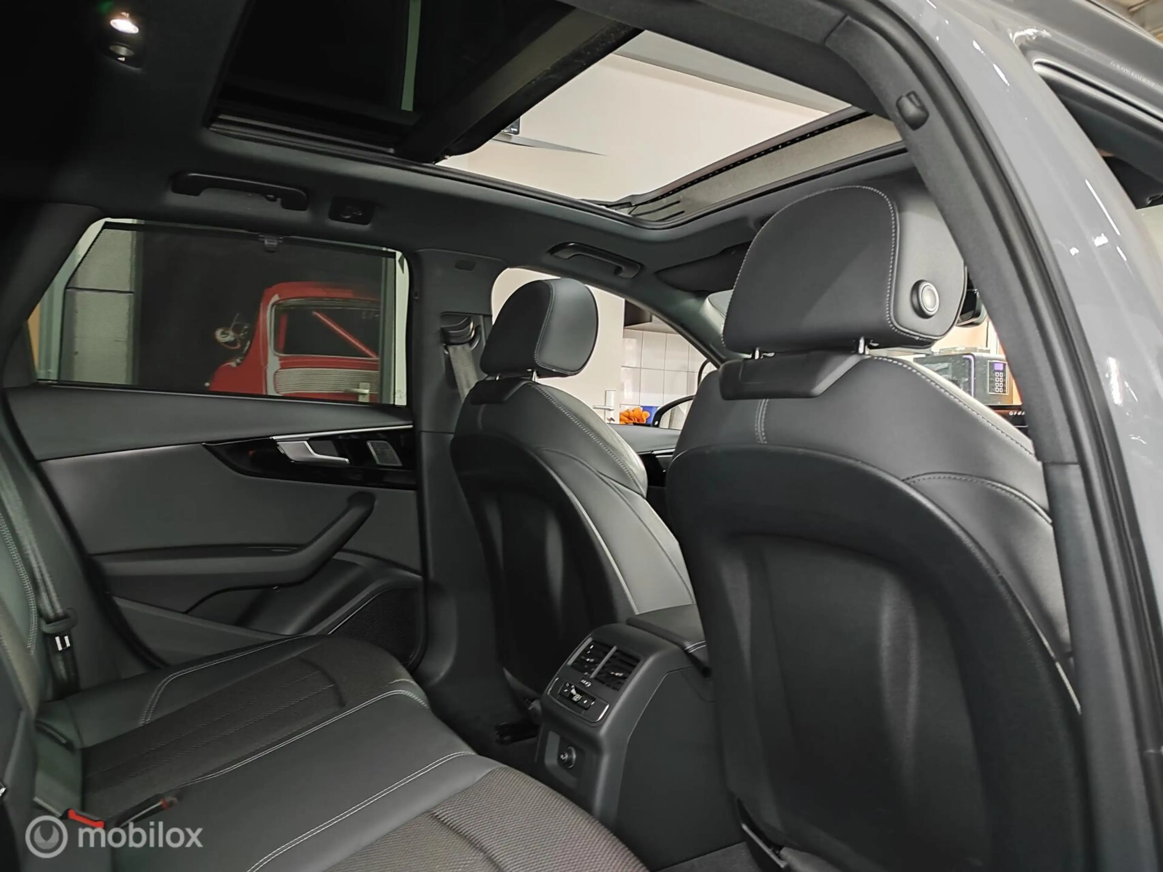 Audi A4 Avant 45 TFSI QUATTRO S-TRONIC 265PK PANO MATRIX V — photo 24