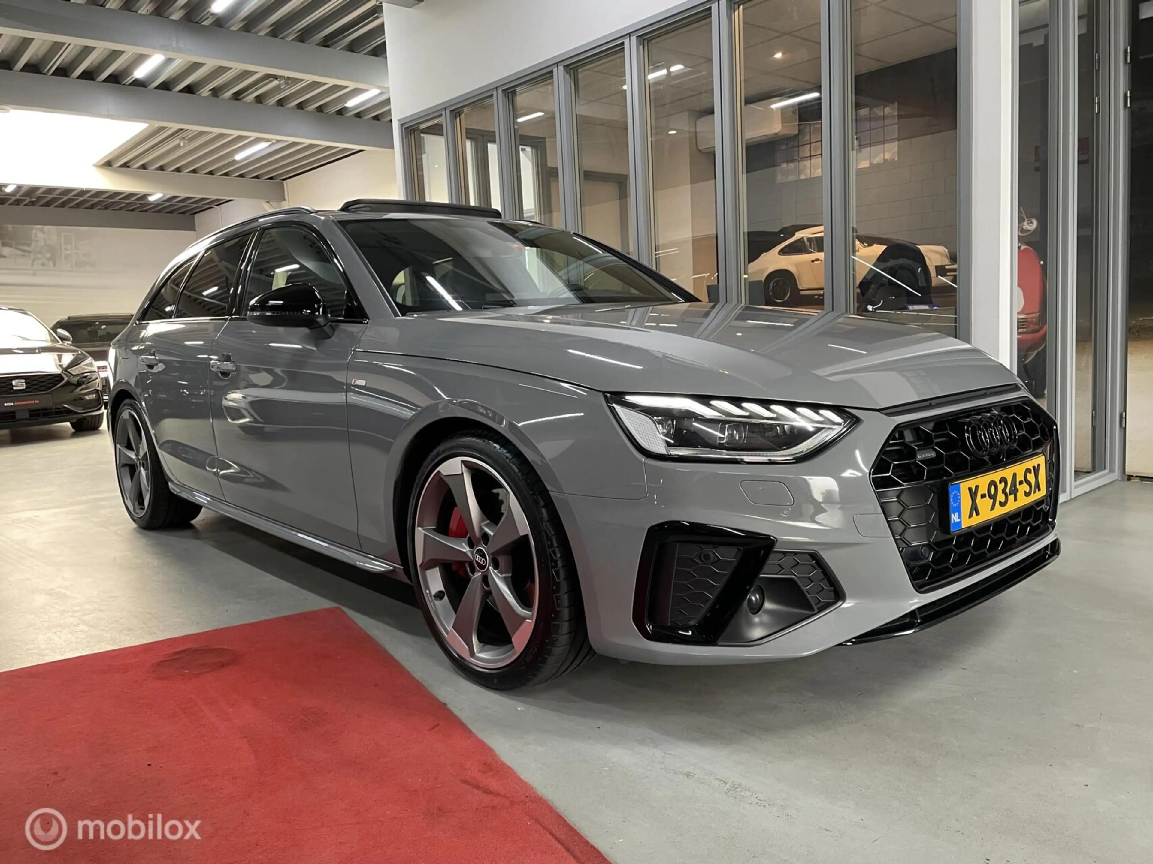 Audi A4 Avant 45 TFSI QUATTRO S-TRONIC 265PK PANO MATRIX V