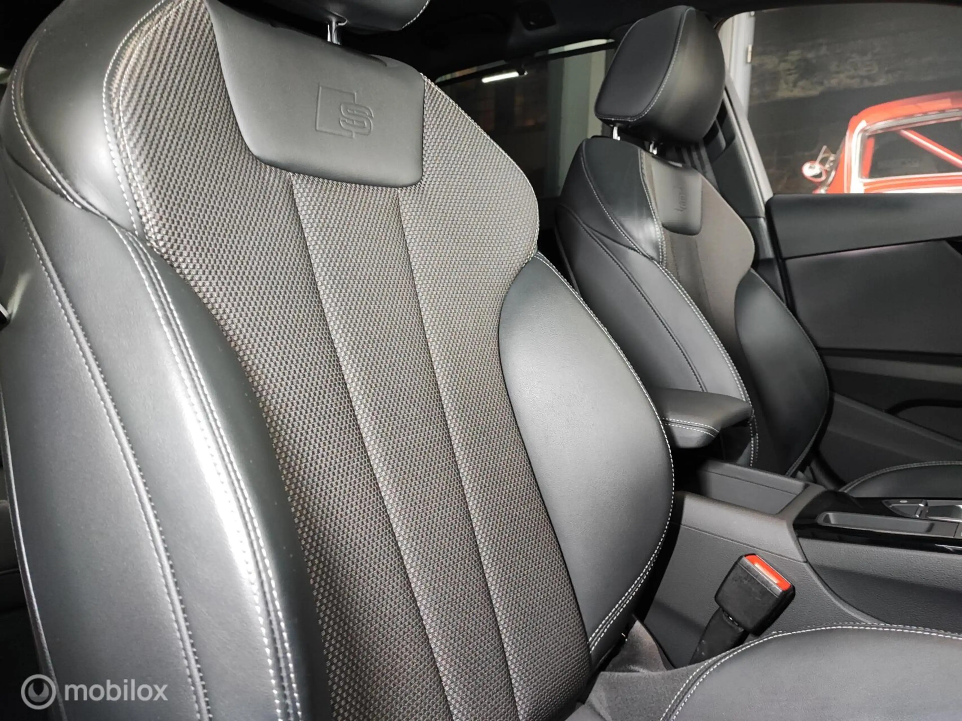 Audi A4 Avant 45 TFSI QUATTRO S-TRONIC 265PK PANO MATRIX V — photo 25