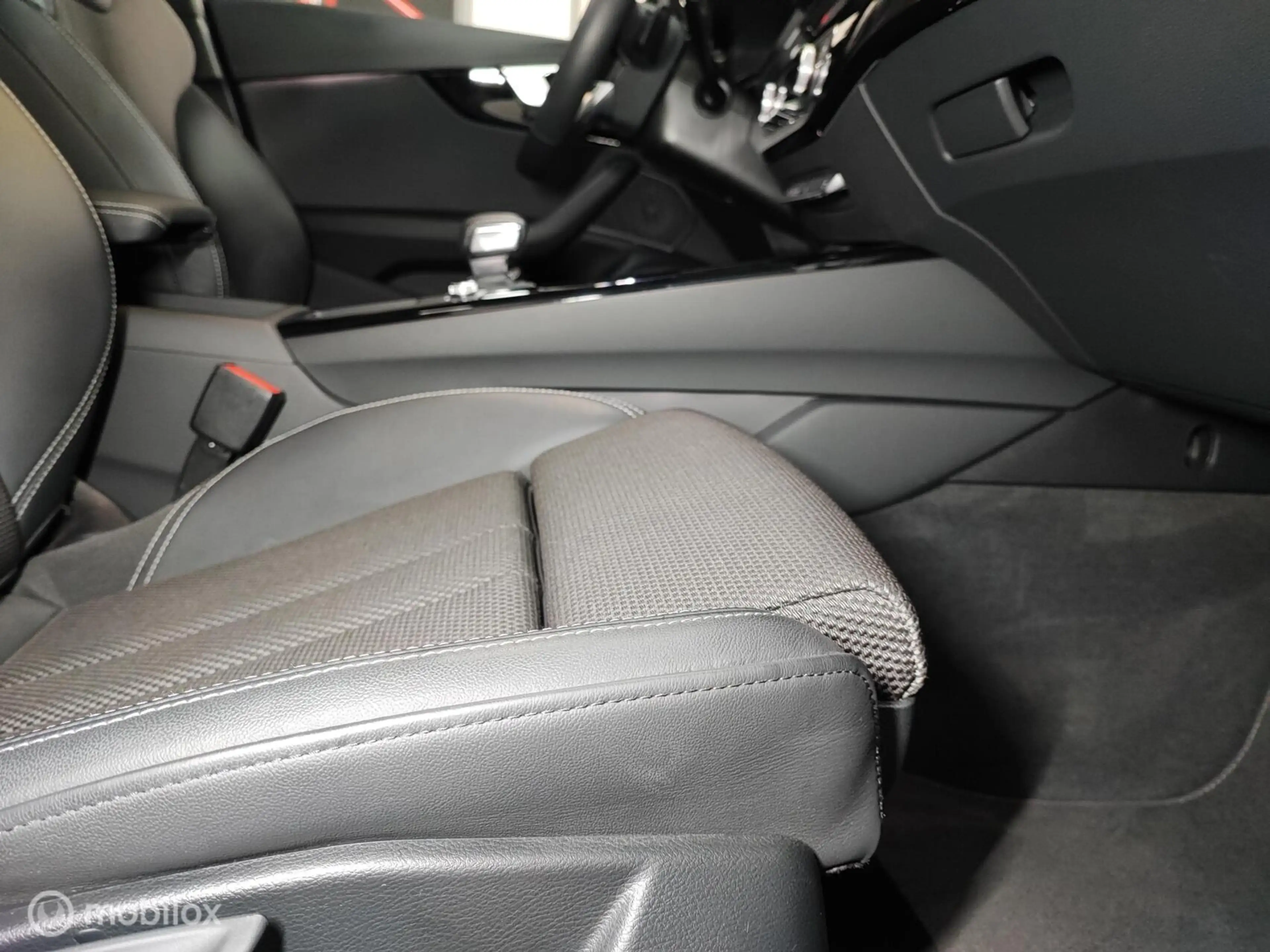 Audi A4 Avant 45 TFSI QUATTRO S-TRONIC 265PK PANO MATRIX V — photo 26