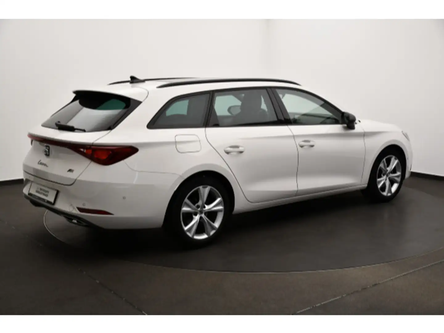 SEAT Leon ST Leon 1.5 TSI FR LED/Stand/Pano Weiß - 2