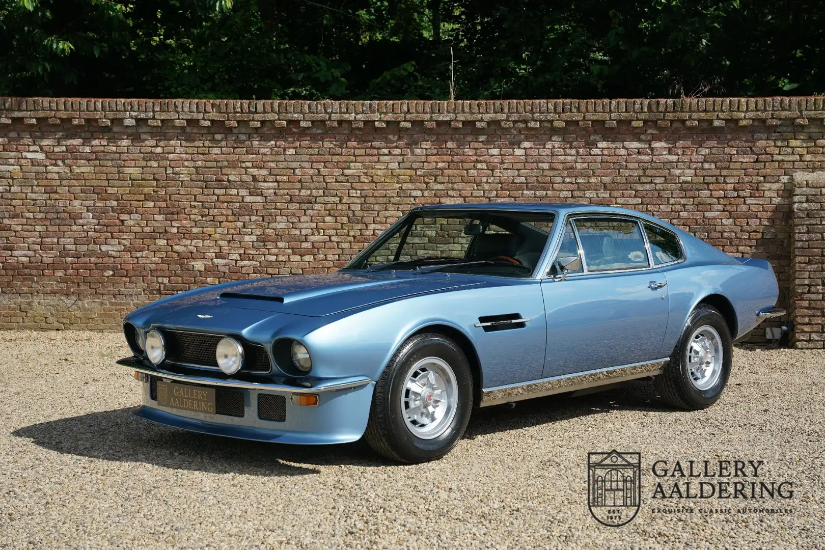 Aston Martin DBS V8 Series 2 "Manual" Rare and sought after manual plava - 1