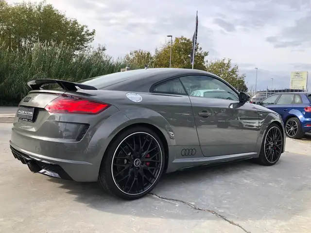 Audi TT view 13