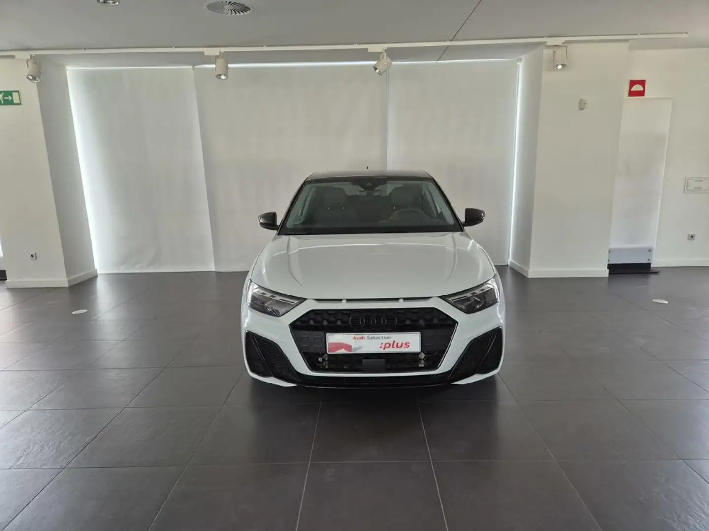 Audi A1 Sportback 30 TFSI Adrenalin Black edition 85kW Wit - 2
