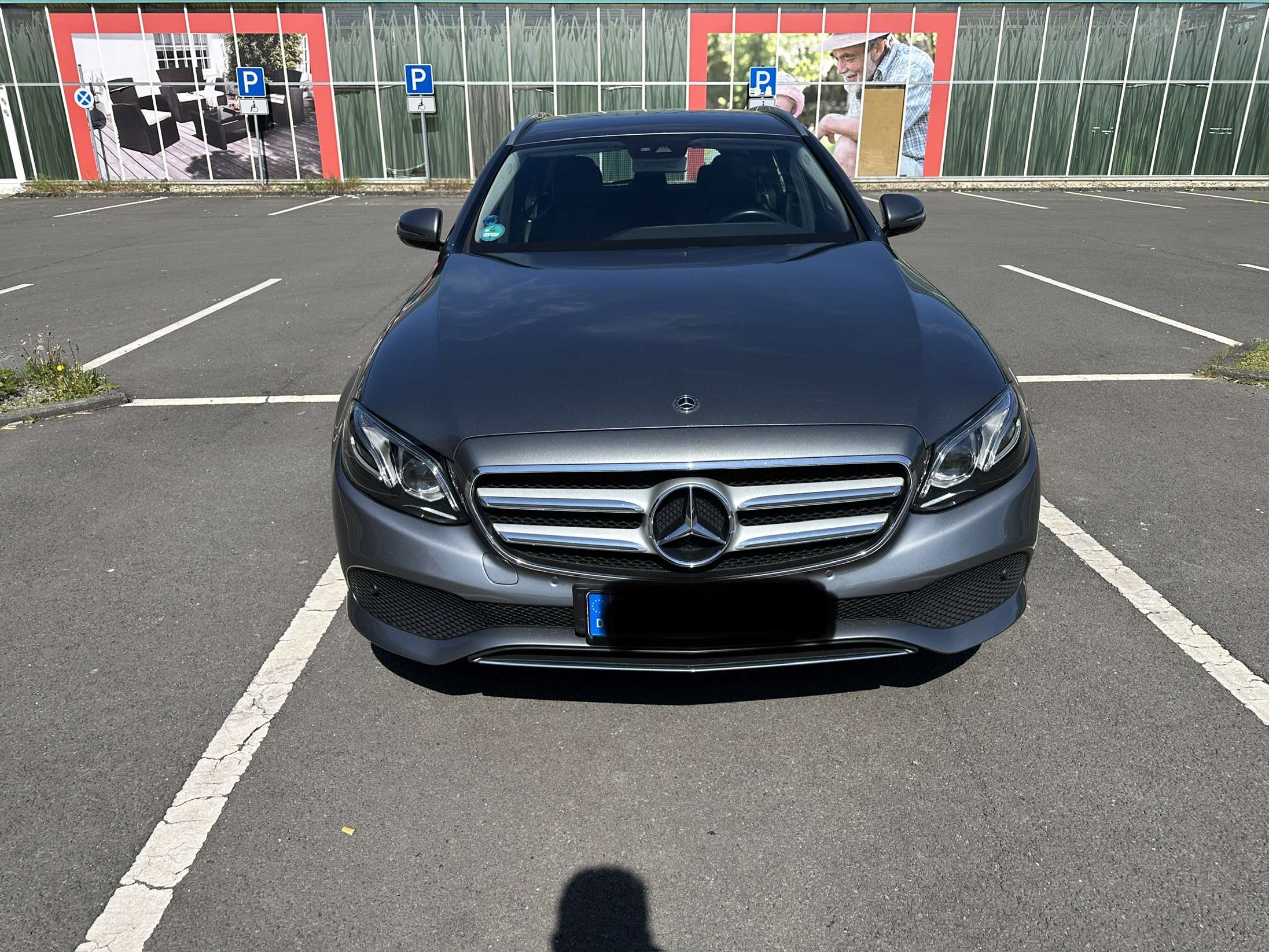 Second hand Mercedes Benz E-Class 200