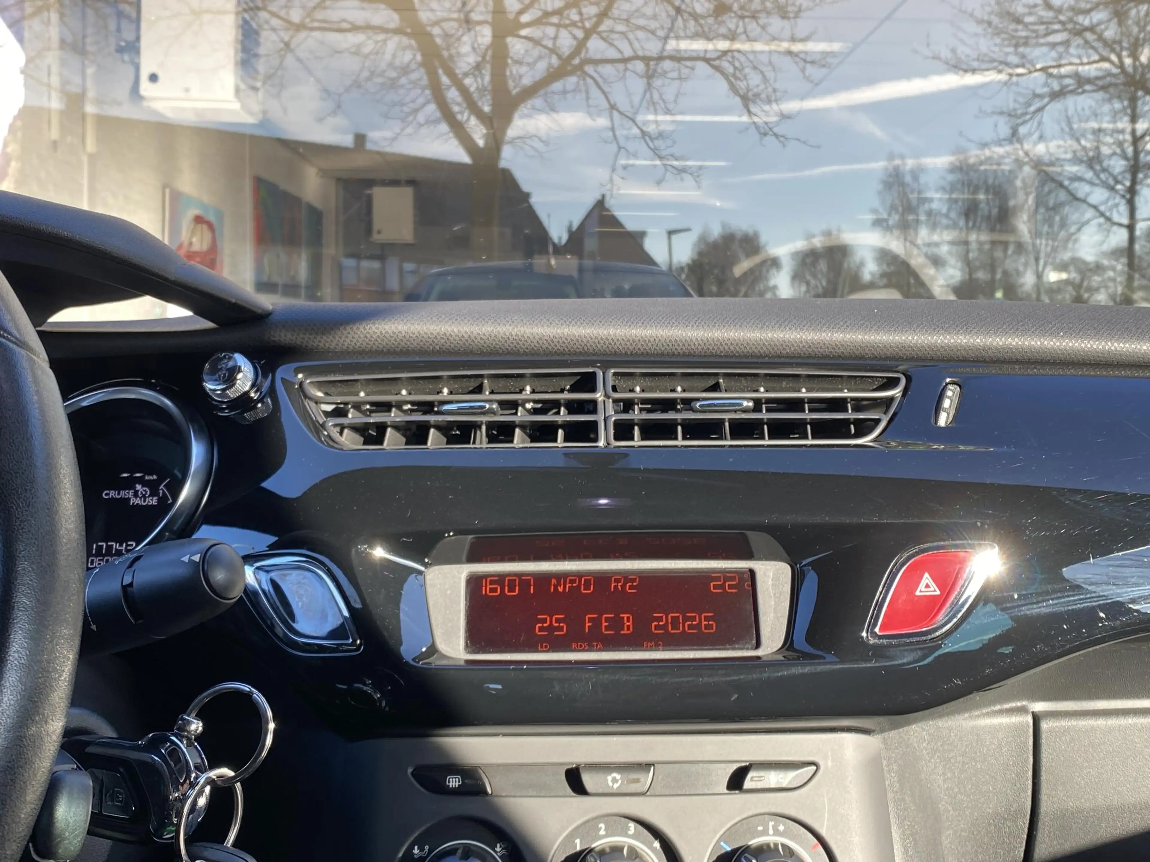 Citroen DS3 Cabrio 1.2 VTi Chic | Cruise Control | Airco | Boo — photo 5