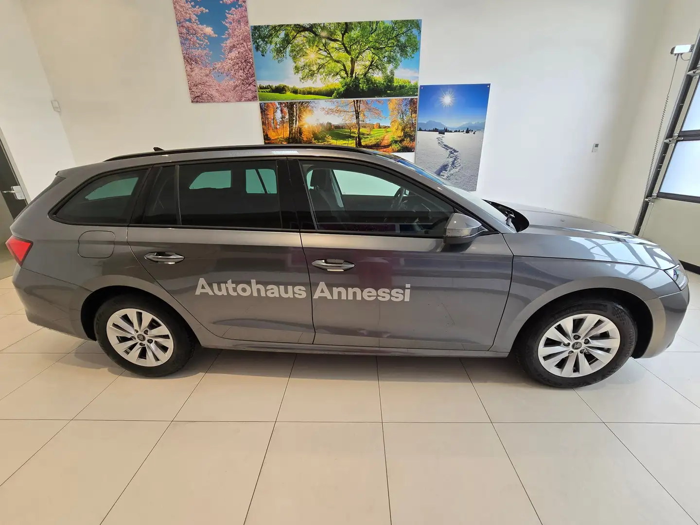 Skoda Octavia Combi Essence TSI Grau - 2