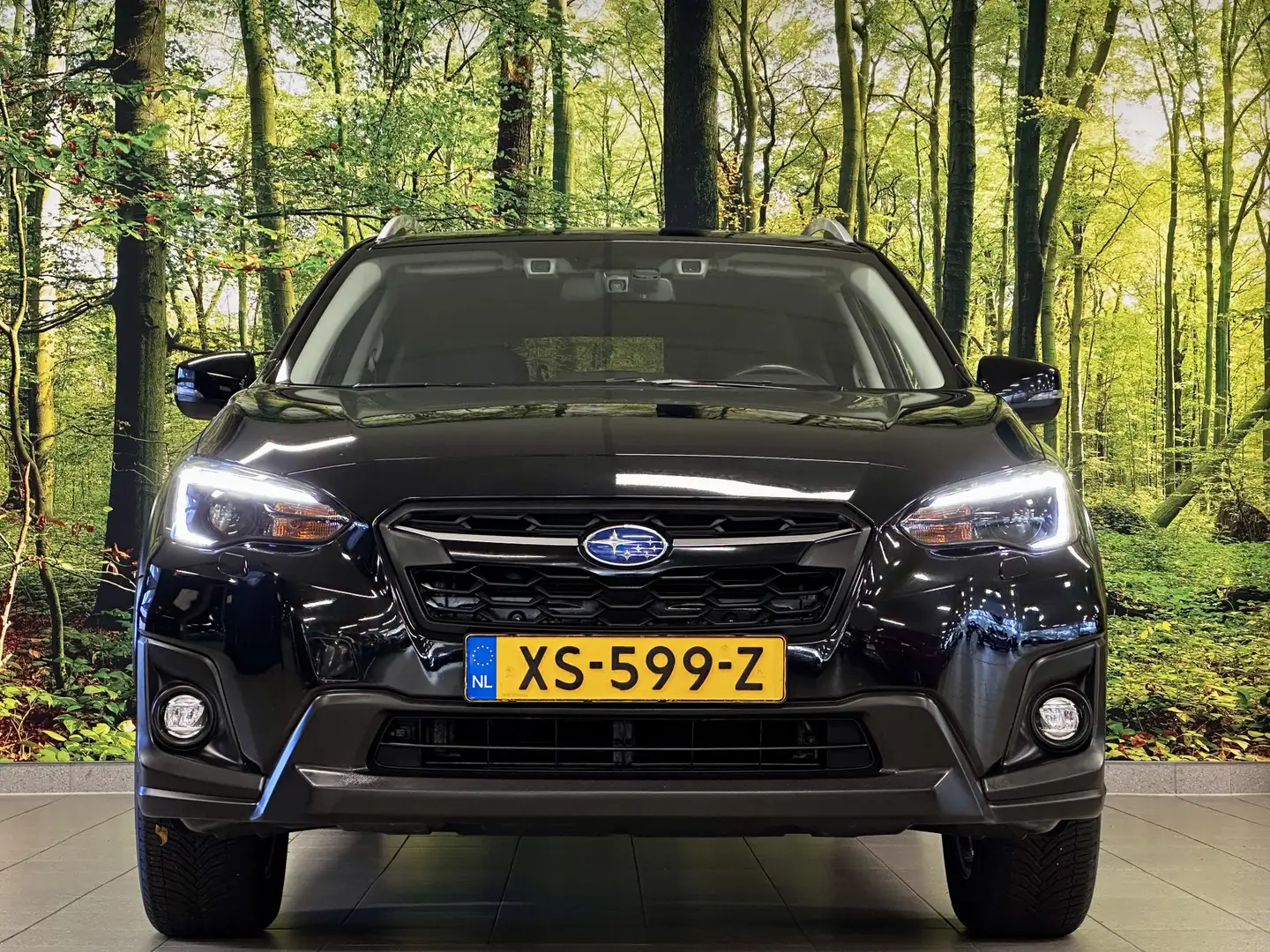 Subaru XV 1.6i Luxury | Achteruitrijcamera | Cruise Control Zwart - 2