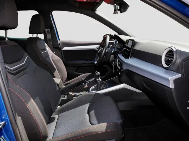 Seat Arona view 8