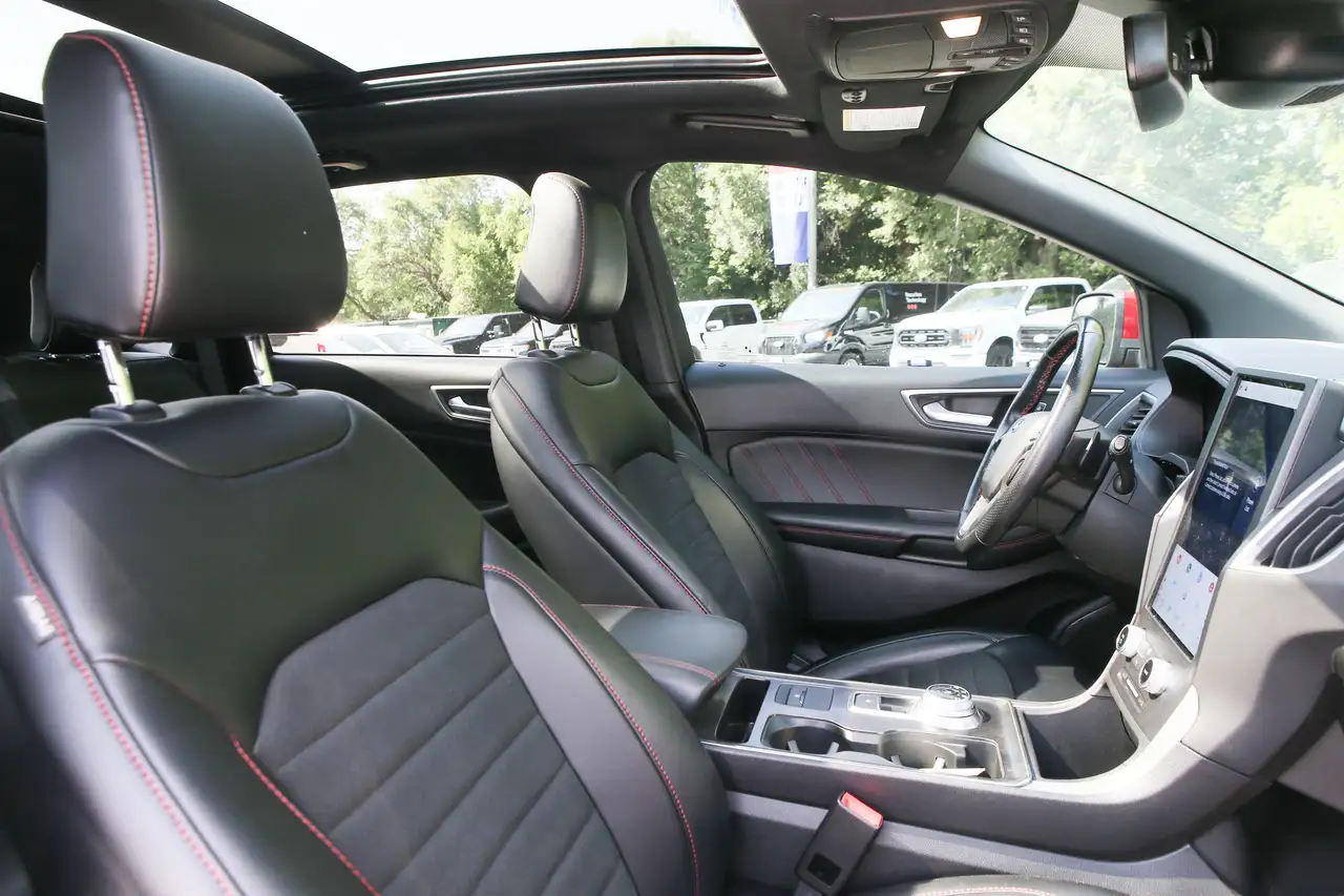 Ford Edge photo Ford Edge