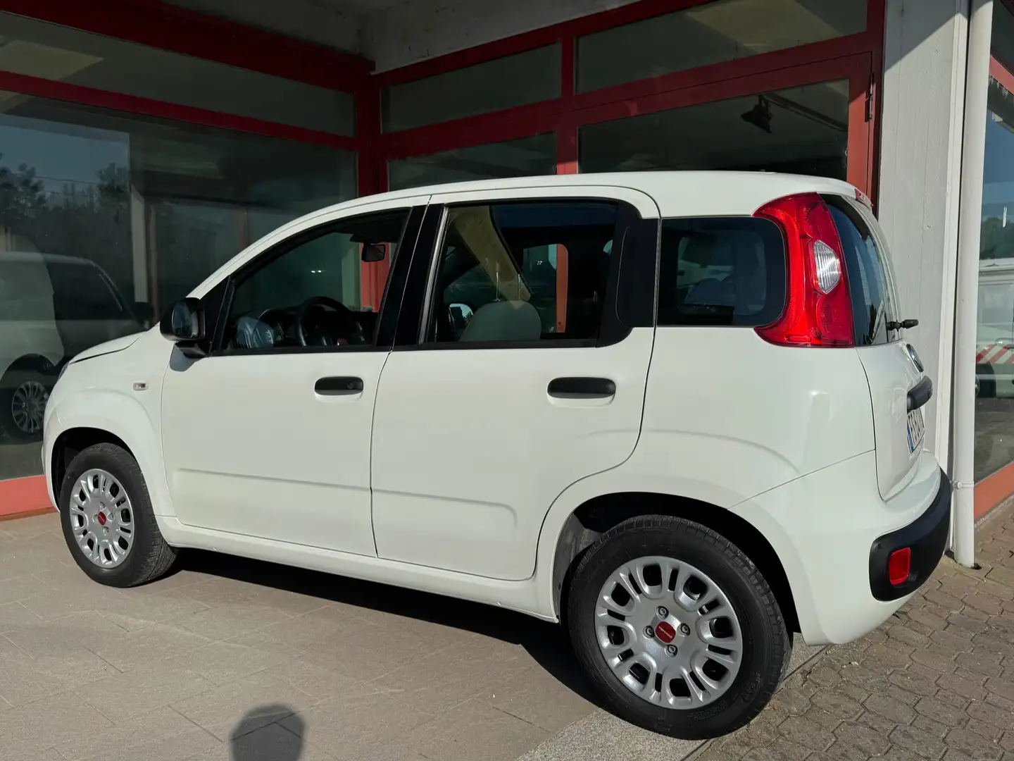 Fiat Panda 1.2 Easy 69cv Blanc - 2