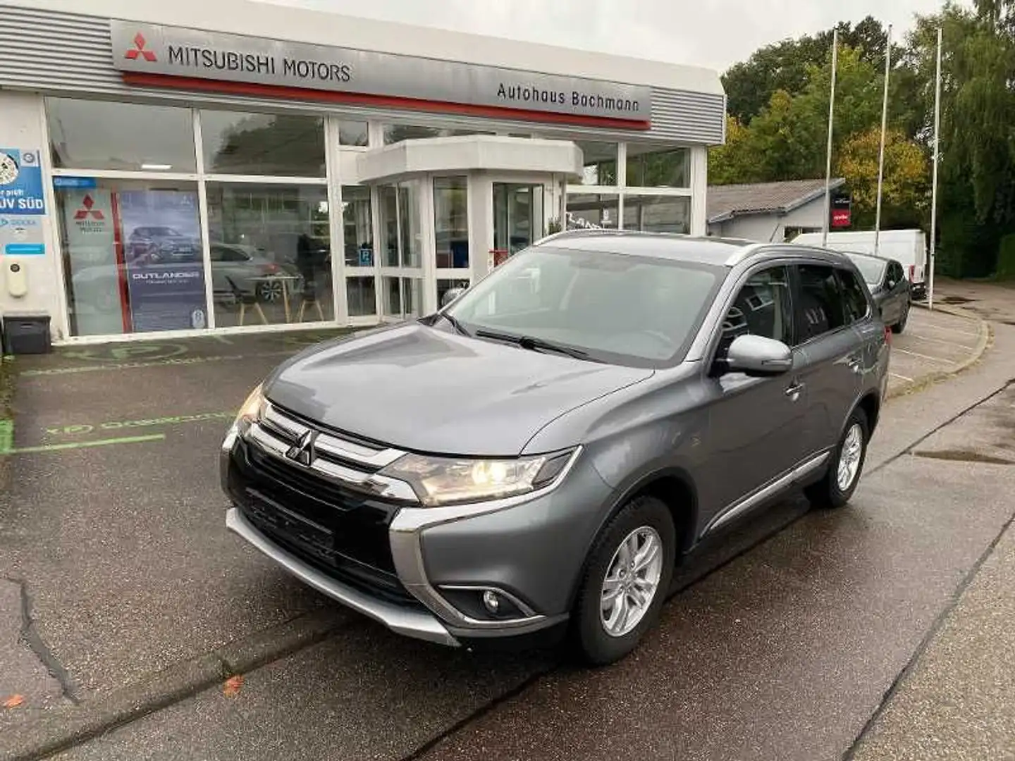 Mitsubishi Outlander SUV-Star 2.0 2WD SZH FSA TEMPOMAT Grau - 1