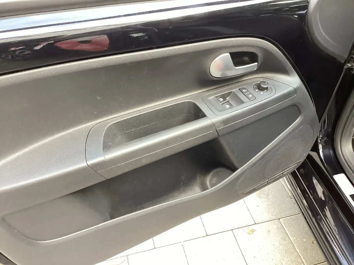 Volkswagen e-up! e-UP! Active Klima Sitzh. CCS Noir - 2