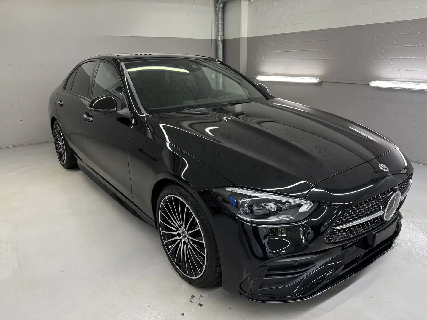 Mercedes-Benz C 220 d AMG Line Premium auto - 1