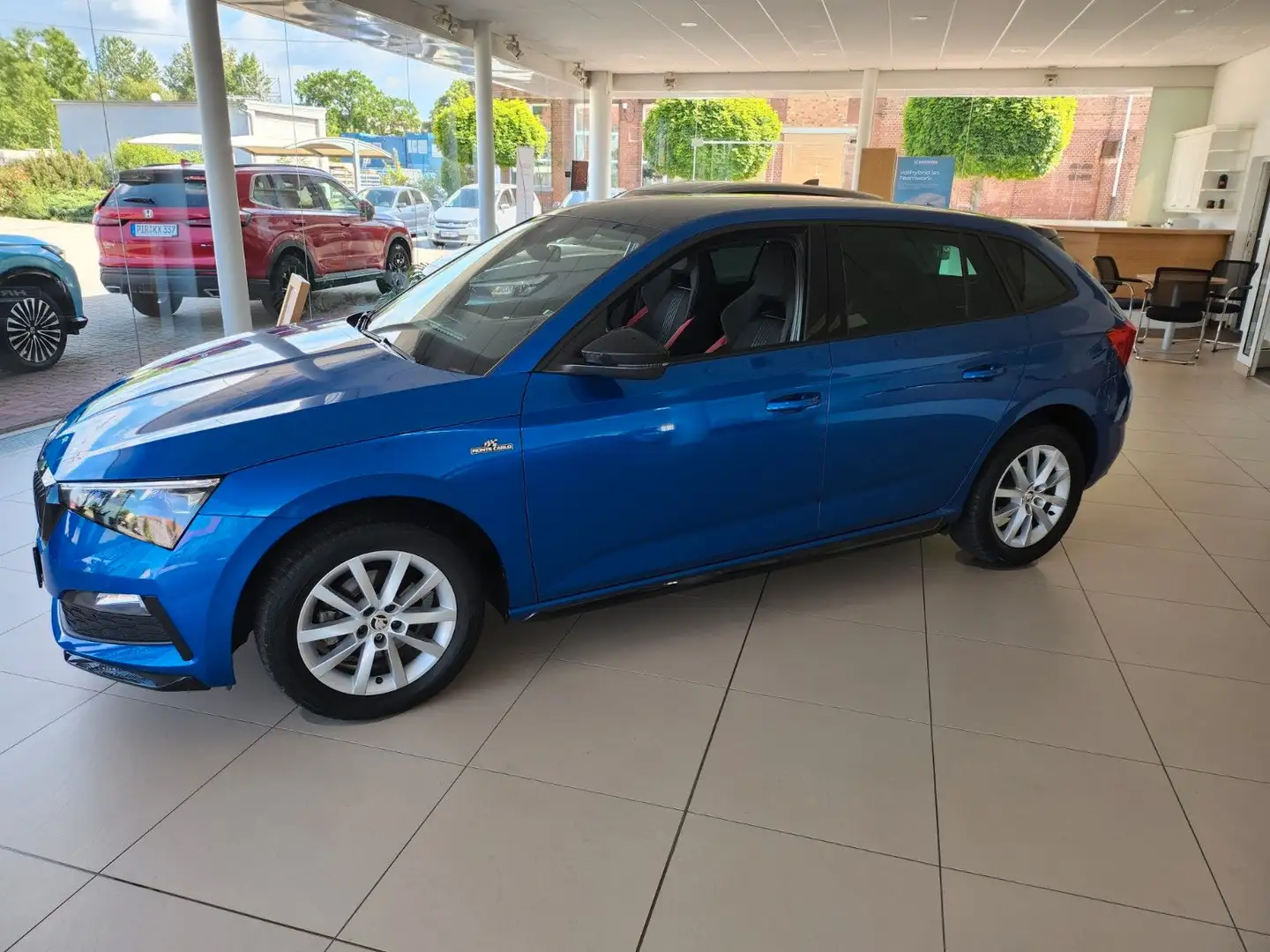 Skoda Scala Monte Carlo 1,5 TSI, Pano, LED, SHZ, Tempo Azul - 2