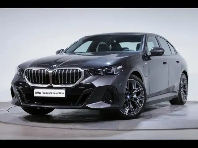 BMW 550 e xDrive Berline Kit M Sport