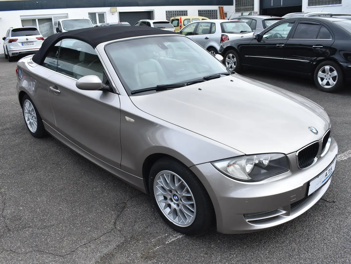 BMW 118 118i *CABRIO*SITZHZ*KLIMA*LEDER*STEUERKETTE NEU Grau - 2