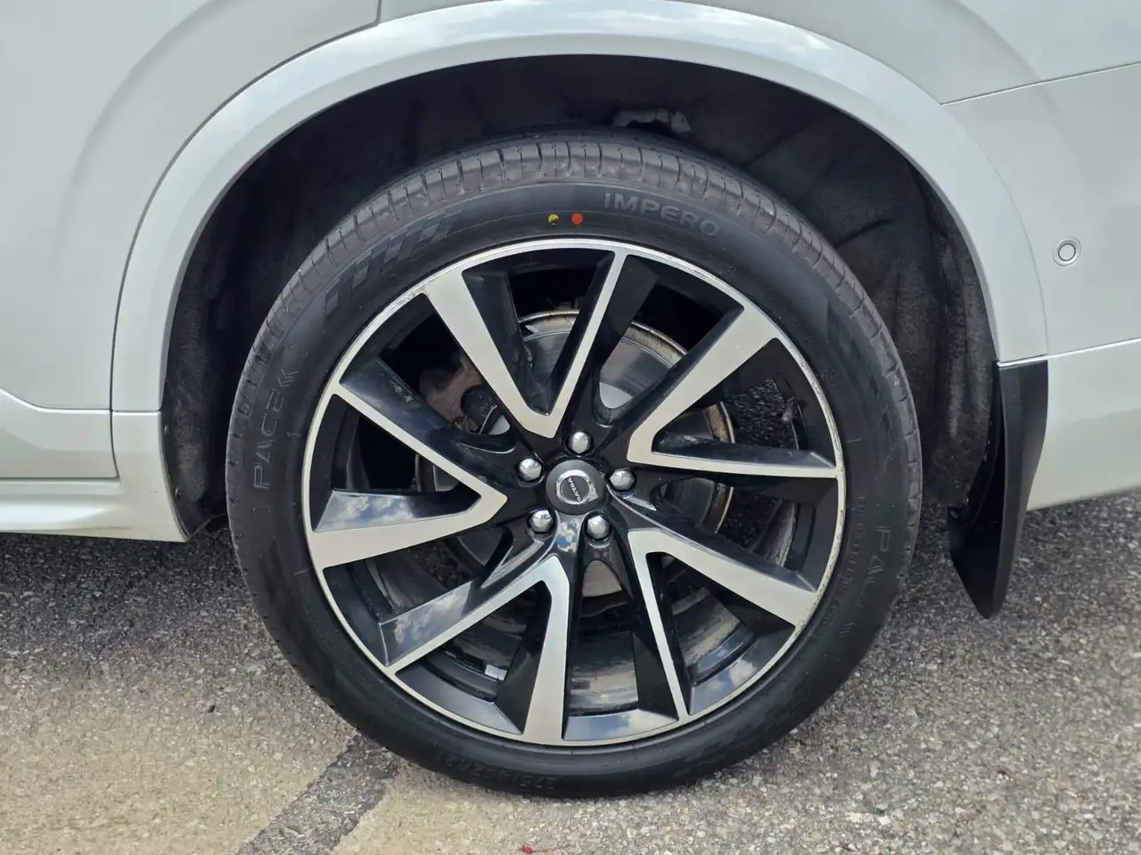 Volvo XC90 photo Volvo XC90