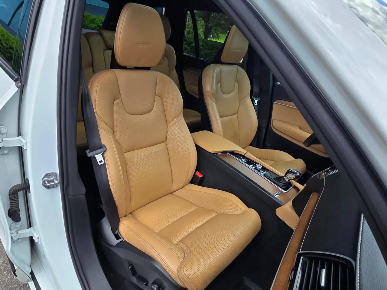 Volvo XC90 photo Volvo XC90