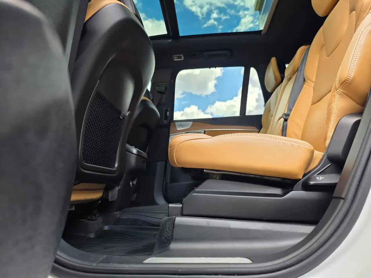 Volvo XC90 photo Volvo XC90