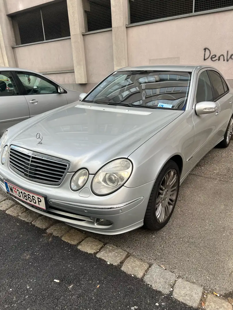 Mercedes-Benz E 320 Fixpreis Avantgarde 4MATIC CDI Aut. Silber - 1