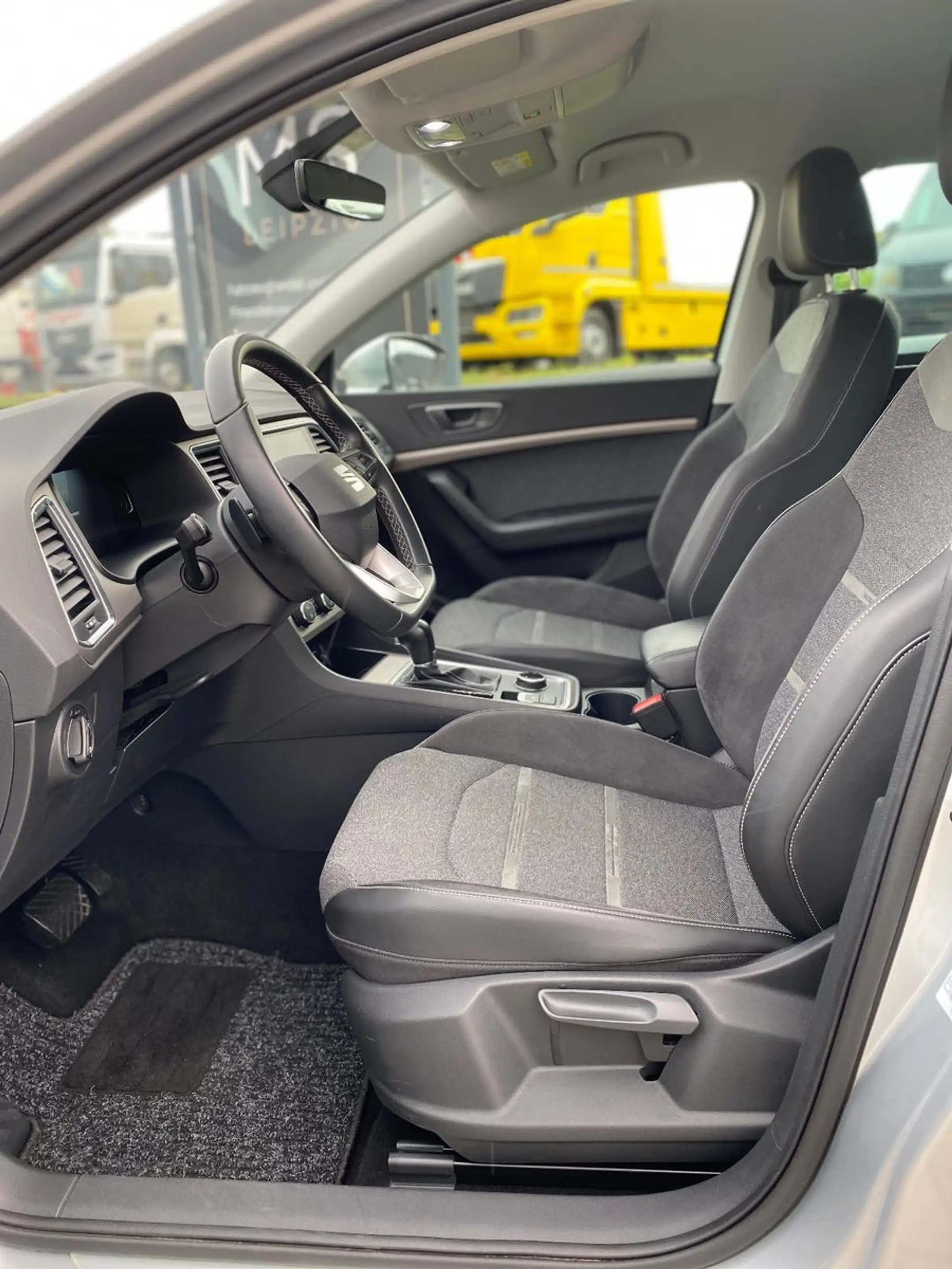 SEAT Ateca 2.0 TDI Xperience DSG LED Navi Kamera — photo 8
