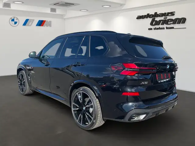 BMW X5 view 4