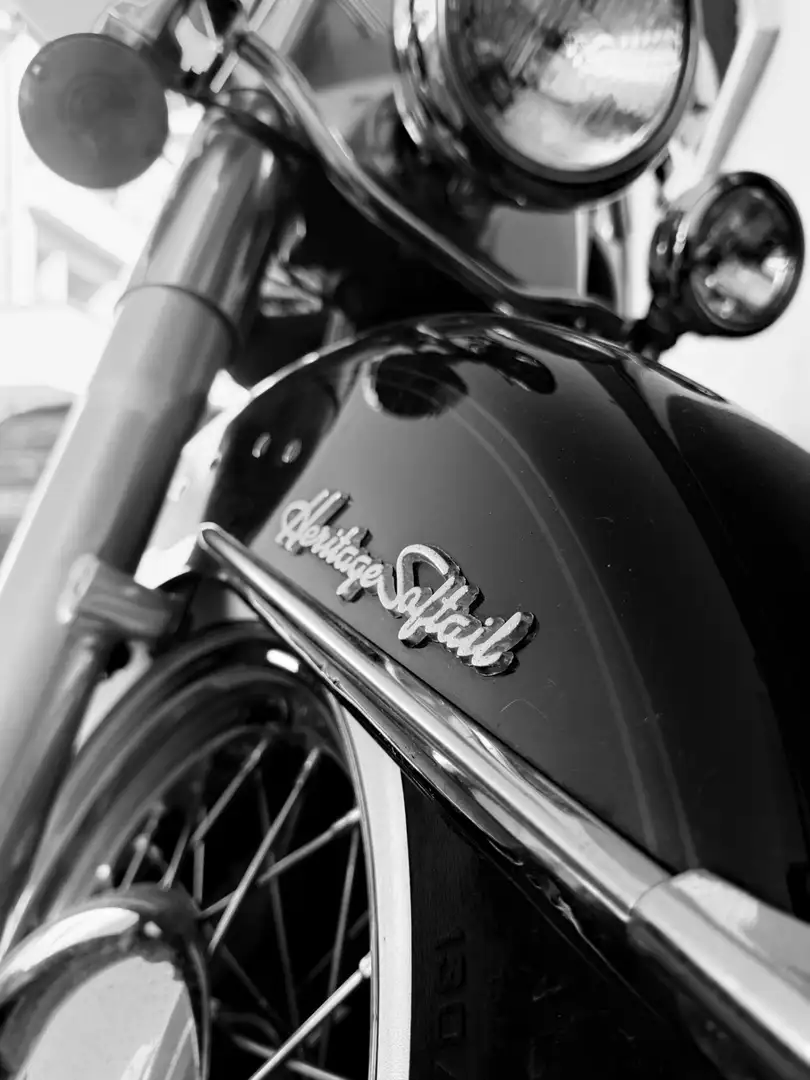 Harley-Davidson Heritage Softail FLSTC Classic Carb Negro - 1