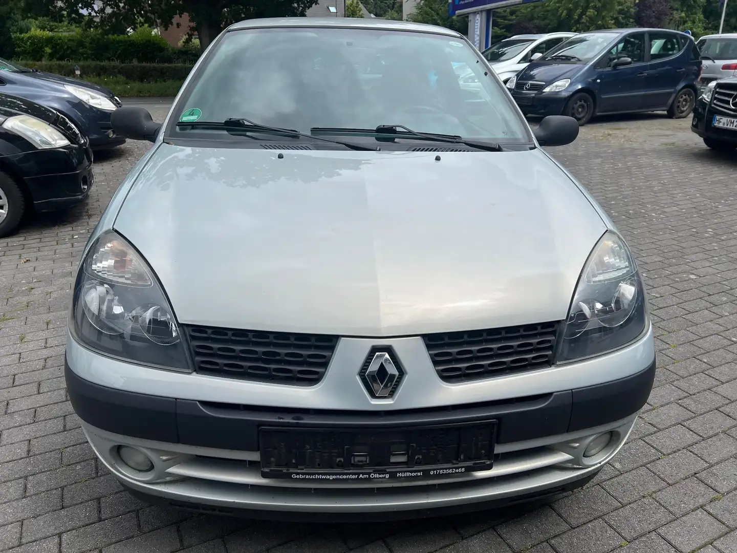 Renault Clio 1.2 Authentique. Tüv neu. Silber - 1