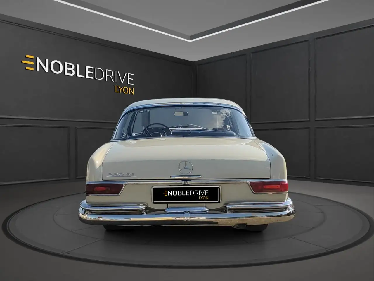Mercedes-Benz 220 se COUPE - SUIVI ET HISTORIQUE DEPUIS LA MISE EN CIRCULATION - RESTAURATION COMPLETE, foto 5