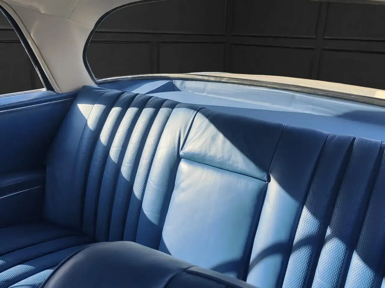 Mercedes-Benz 220 se COUPE - SUIVI ET HISTORIQUE DEPUIS LA MISE EN CIRCULATION - RESTAURATION COMPLETE, foto 12