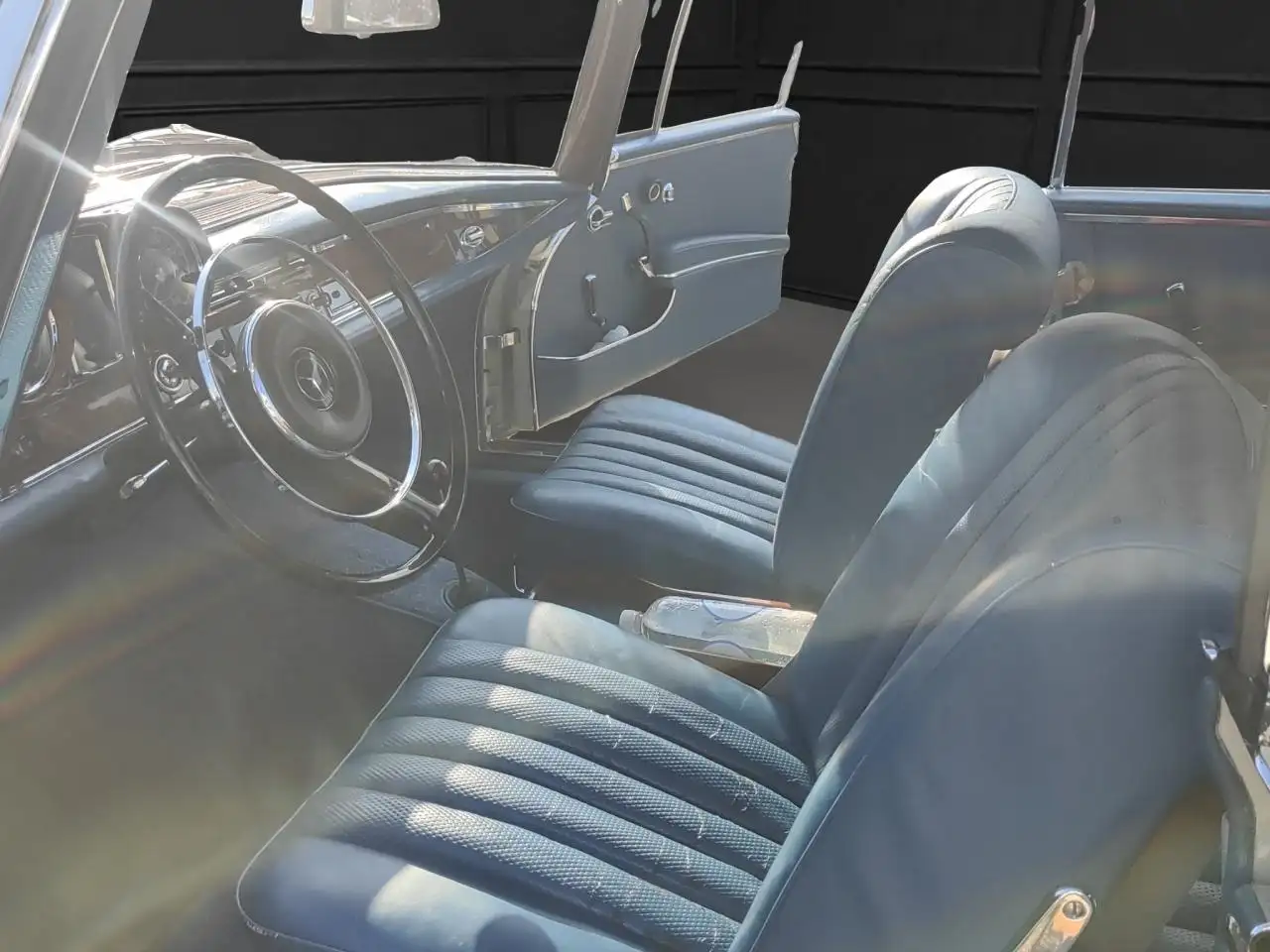 Mercedes-Benz 220 se COUPE - SUIVI ET HISTORIQUE DEPUIS LA MISE EN CIRCULATION - RESTAURATION COMPLETE, foto 8