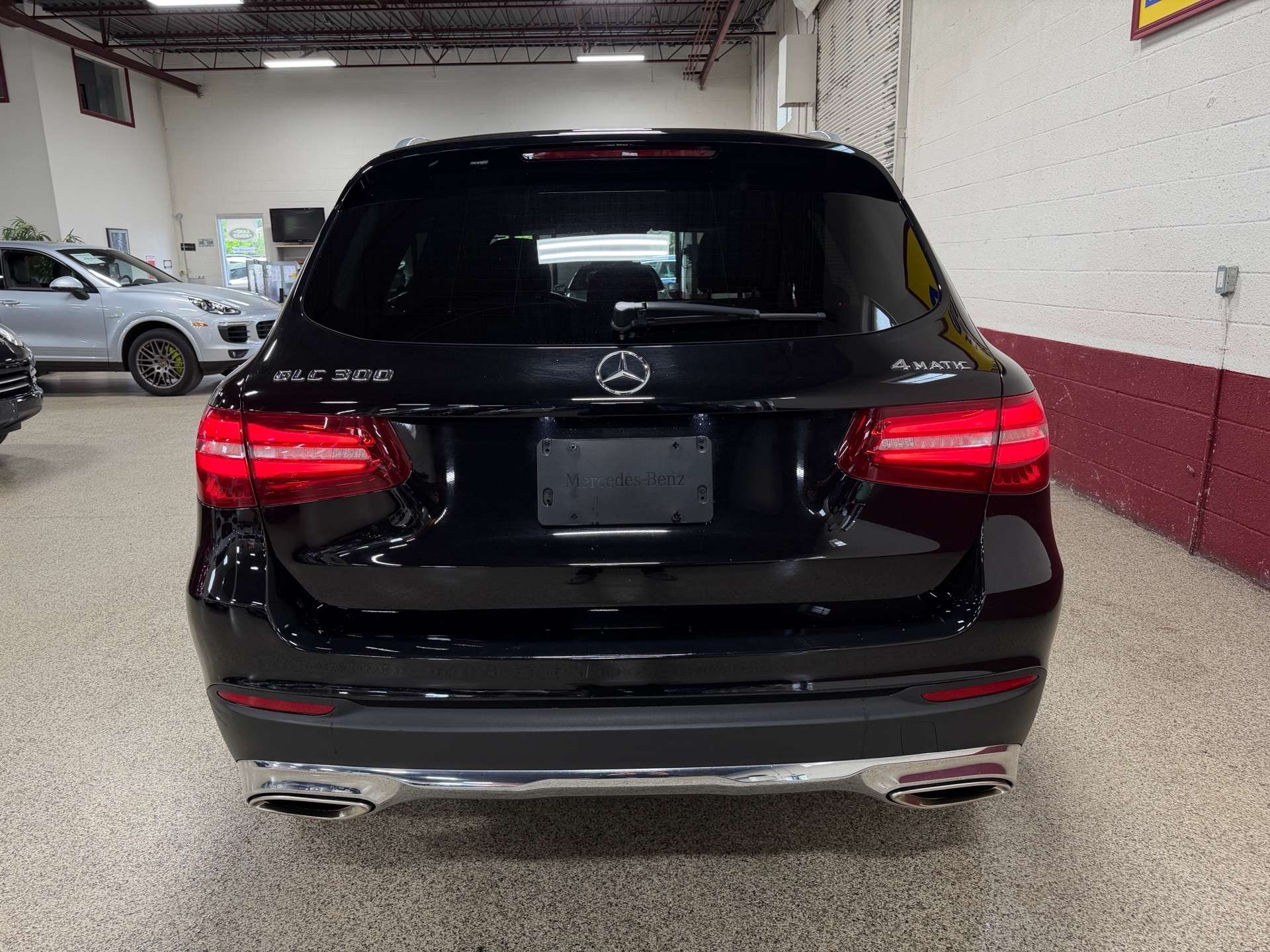 2016 Mercedes-Benz GLC GLC300 4MATIC|LED & XENON HEADLIGHTS - PANO-ROOF - — снимка 1