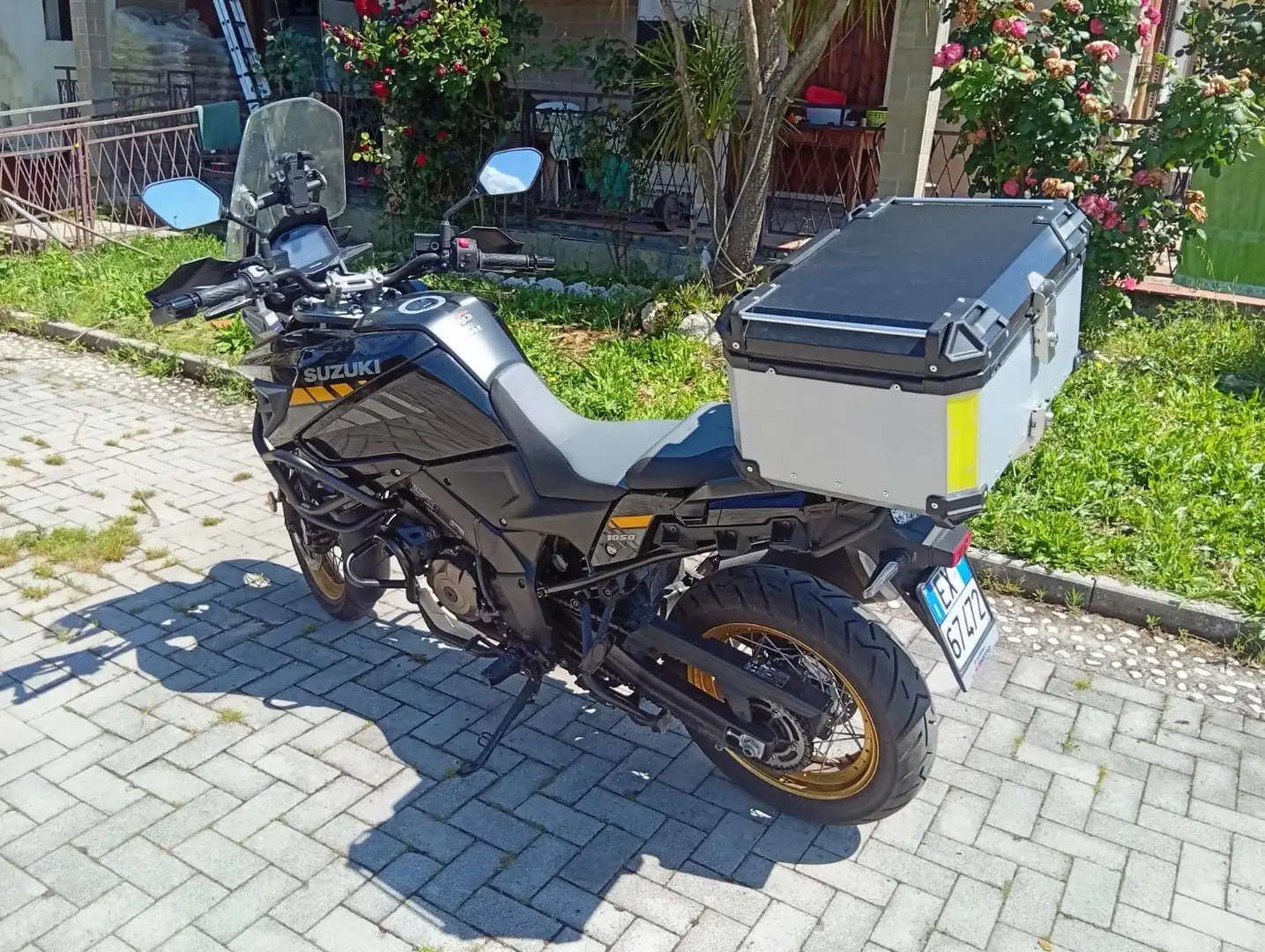 Suzuki V-Strom 1050DE XT Noir - 2