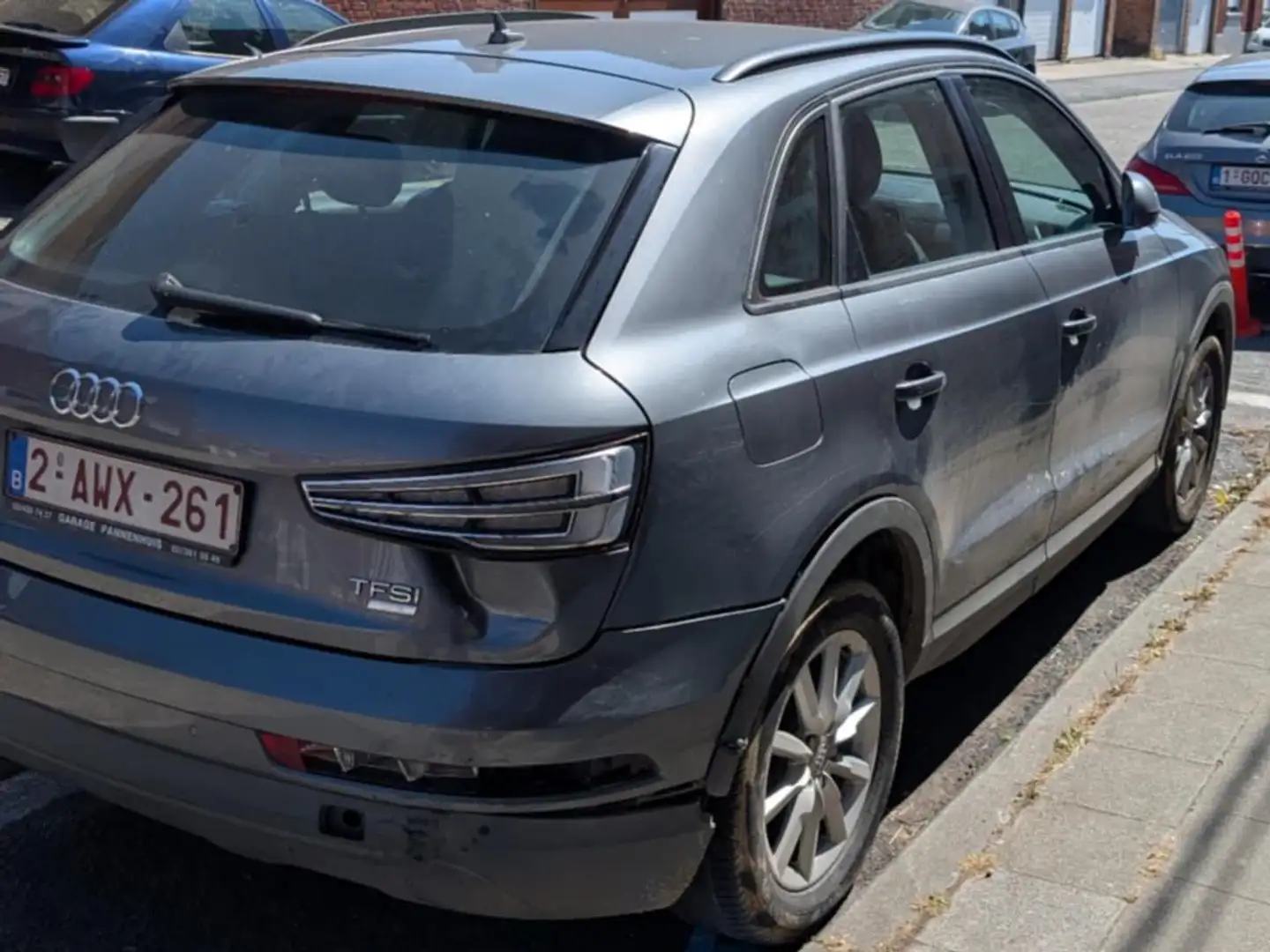 Audi Q3 Q3 1.4 TFSI S line Grijs - 1