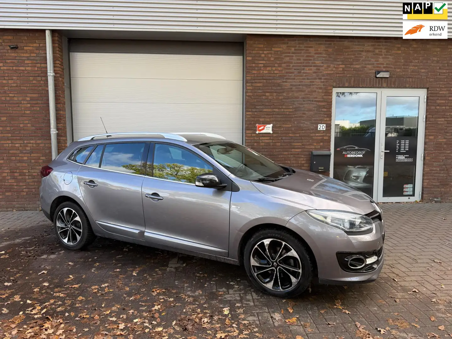 Renault Megane Estate 1.2 TCe Bose|NIEUWE APK|AIRCO|NAVI|NETTE AU Grigio - 1