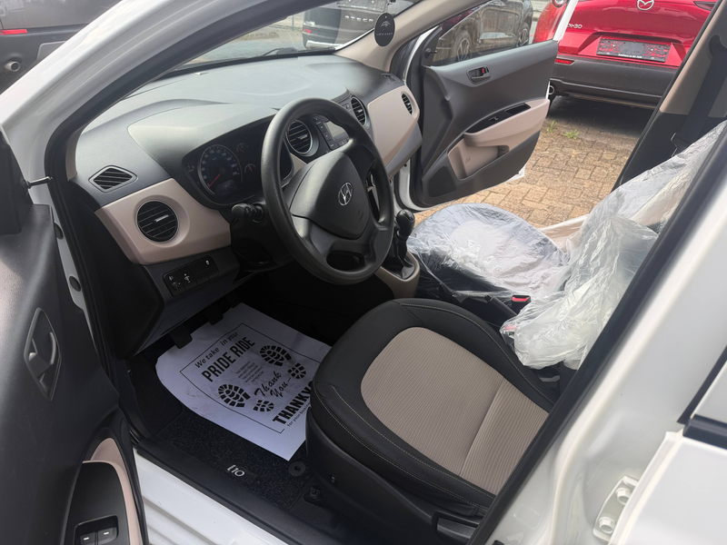 Hyundai i10 Classic*Klima*2.Hand*SH gepflegt*HU/AU NEU*Guter Zustand — photo 13