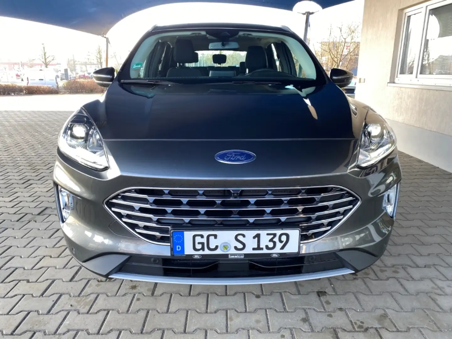 Ford Kuga Titanium+NAV+DAB+PDC+iACC+BLIS+KeyFree+LMF+ Grau - 2