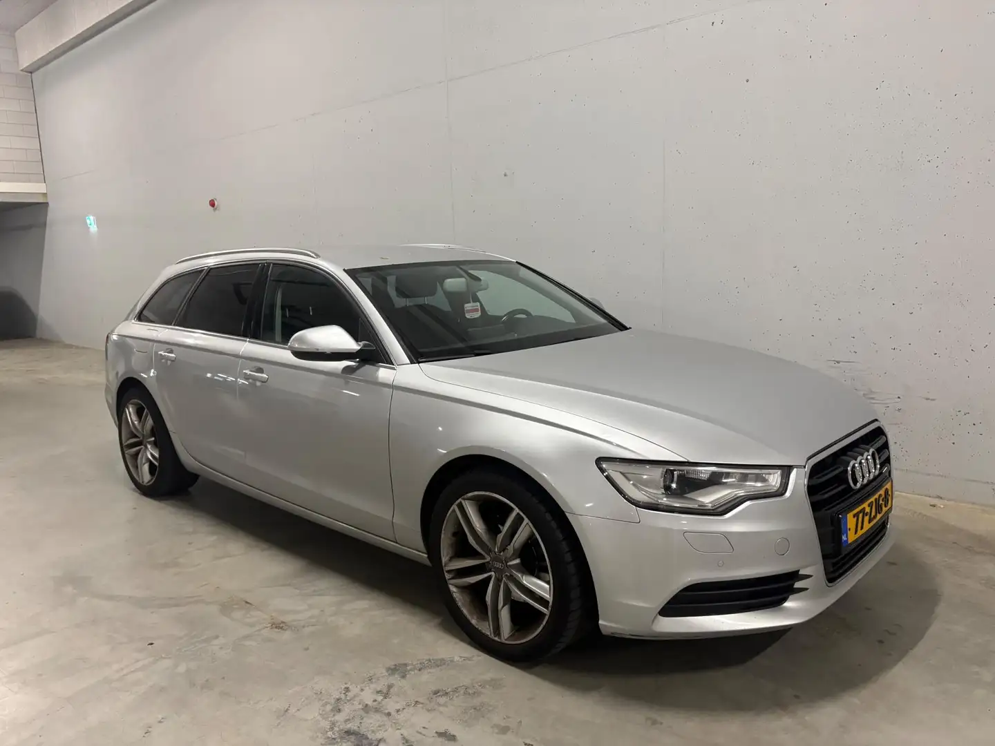 Audi A6 Avant 2.0 TDI Automaat Navi Cruise APK NAP Grau - 2