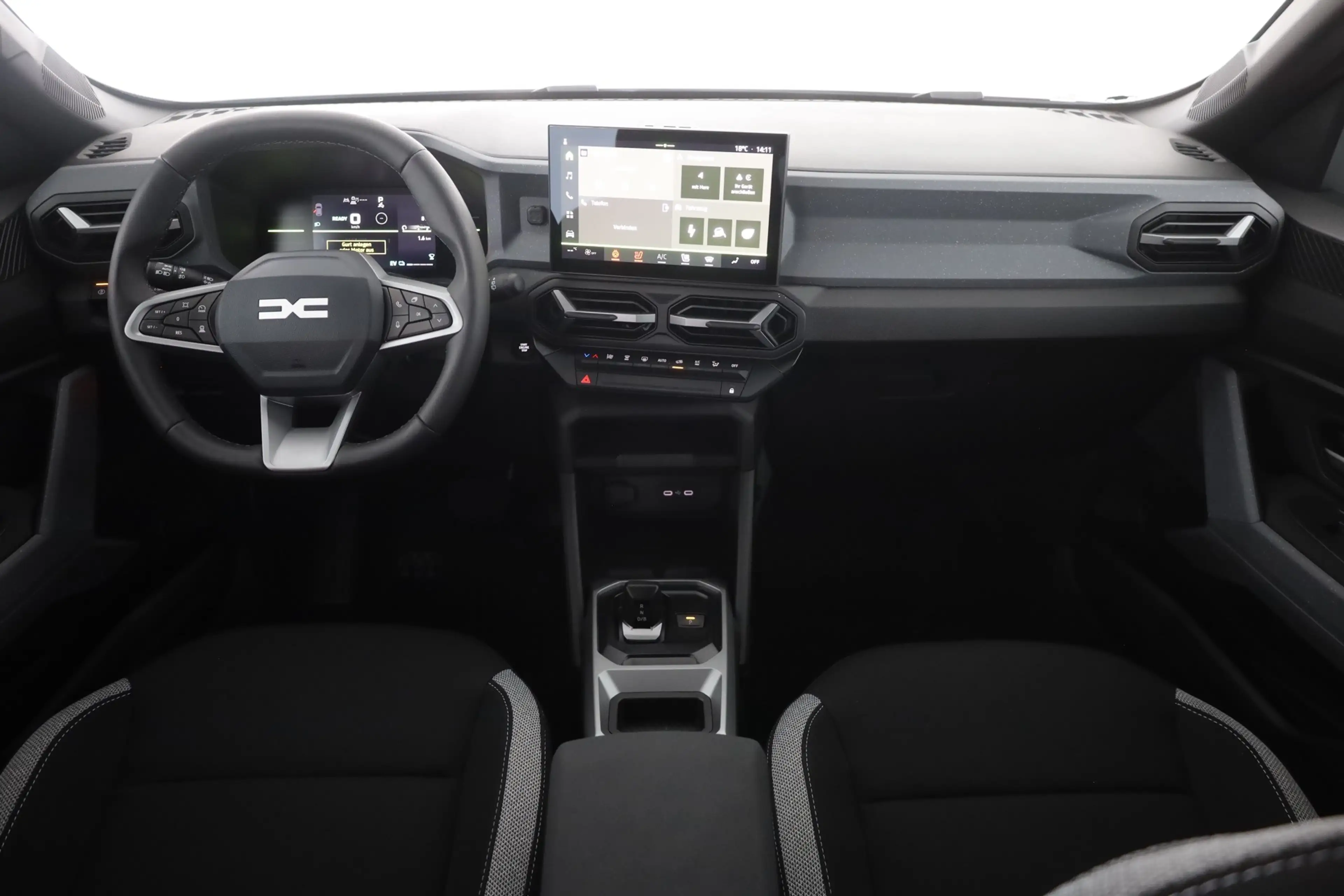 Dacia Duster Hybrid 155 Aut. LED ACC Navi — photo 9