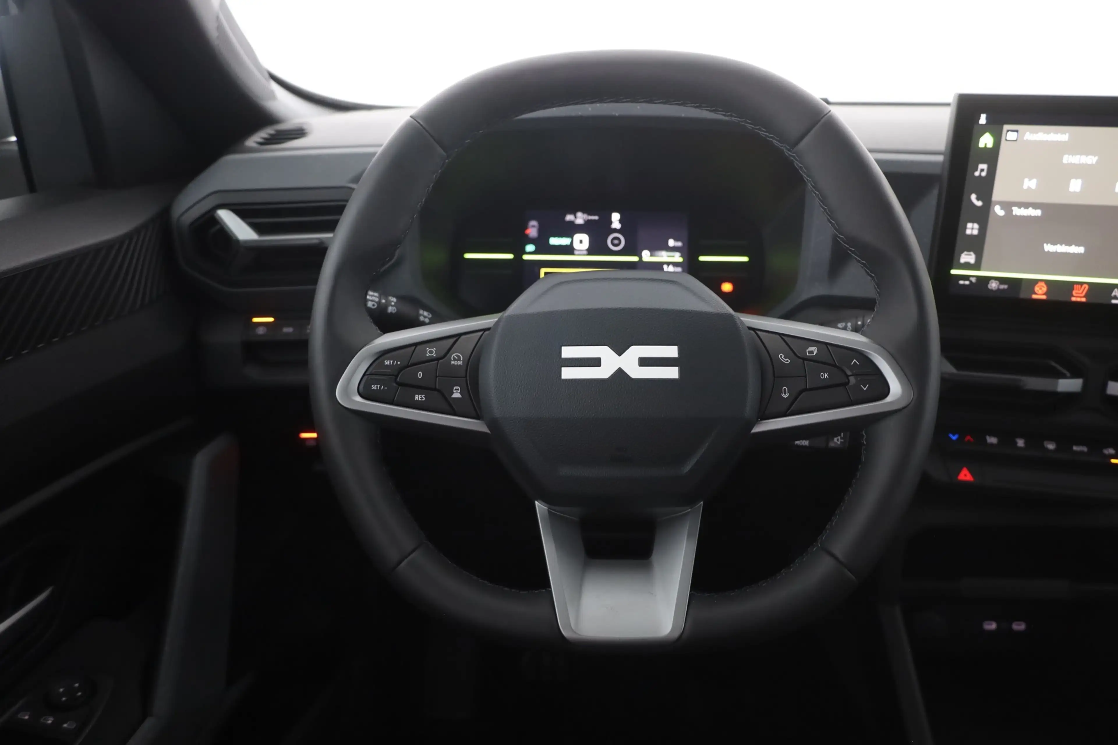 Dacia Duster Hybrid 155 Aut. LED ACC Navi — photo 10