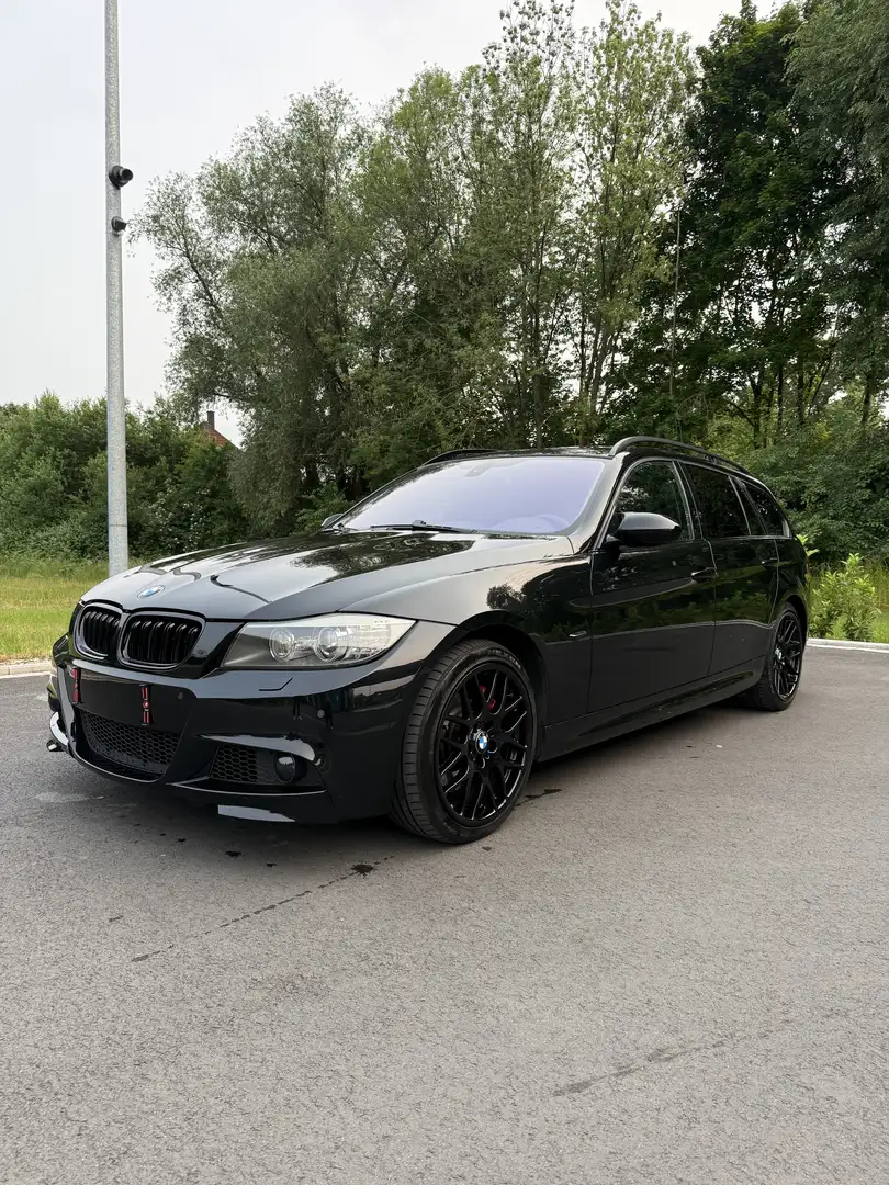 BMW 330 BMW E91 330xd 8-fach bereift | M57 | M Paket | DE Fekete - 1