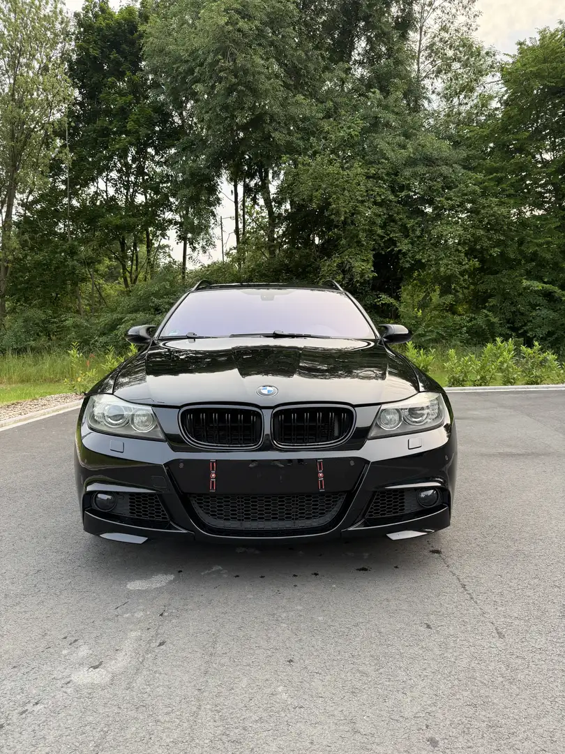 BMW 330 BMW E91 330xd 8-fach bereift | M57 | M Paket | DE Fekete - 2