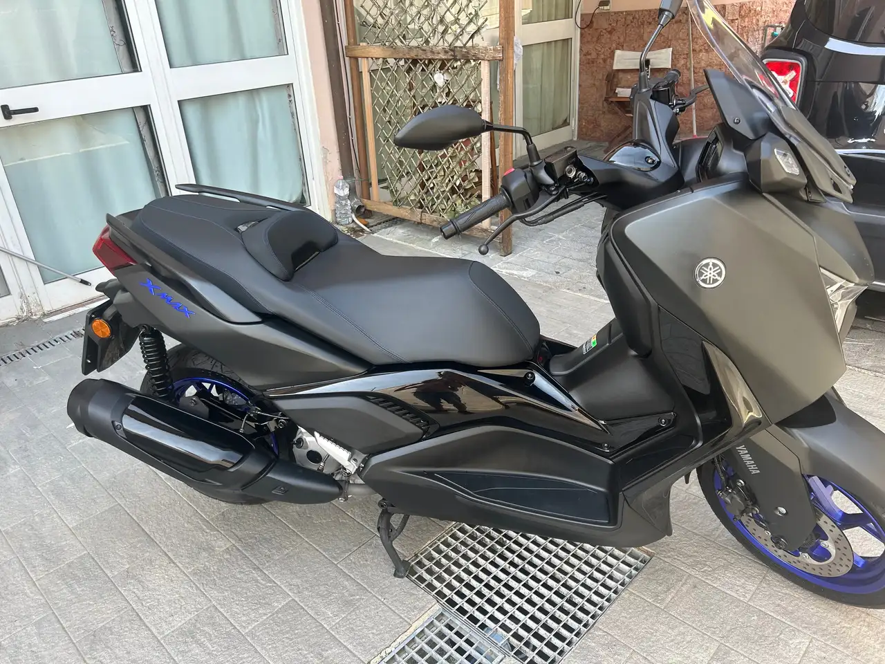 Yamaha X-Max 300