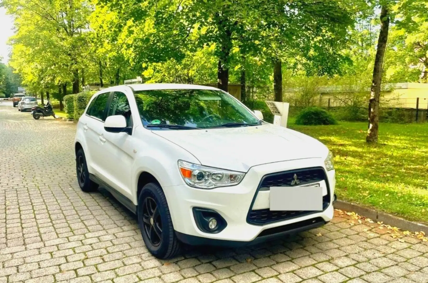 Mitsubishi ASX 1.6 2WD 35 Jahre - 1