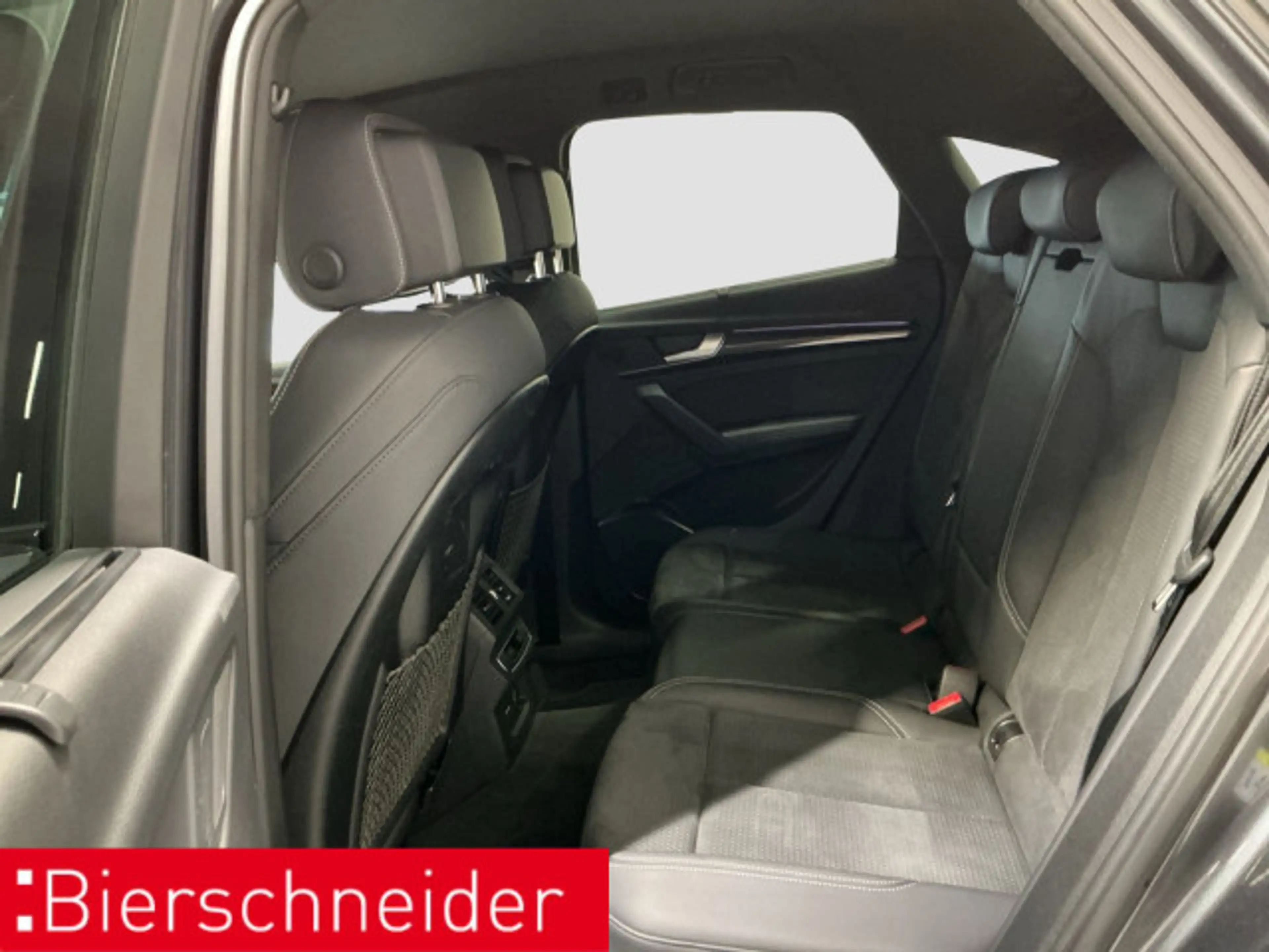 Audi SQ5 TDI AHK MATRIX CAM ACC 21 — photo 14