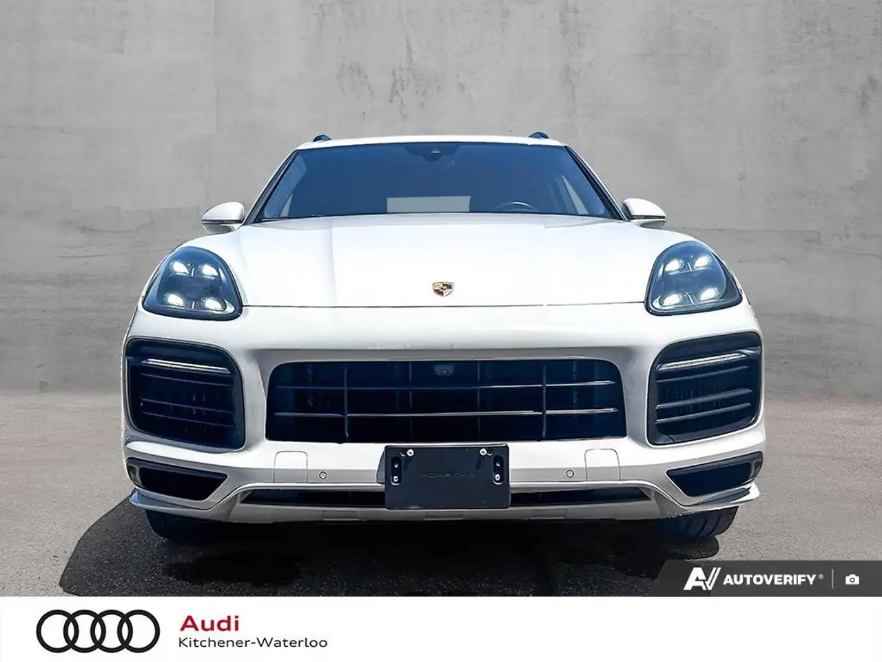 Porsche Cayenne снимка Porsche Cayenne