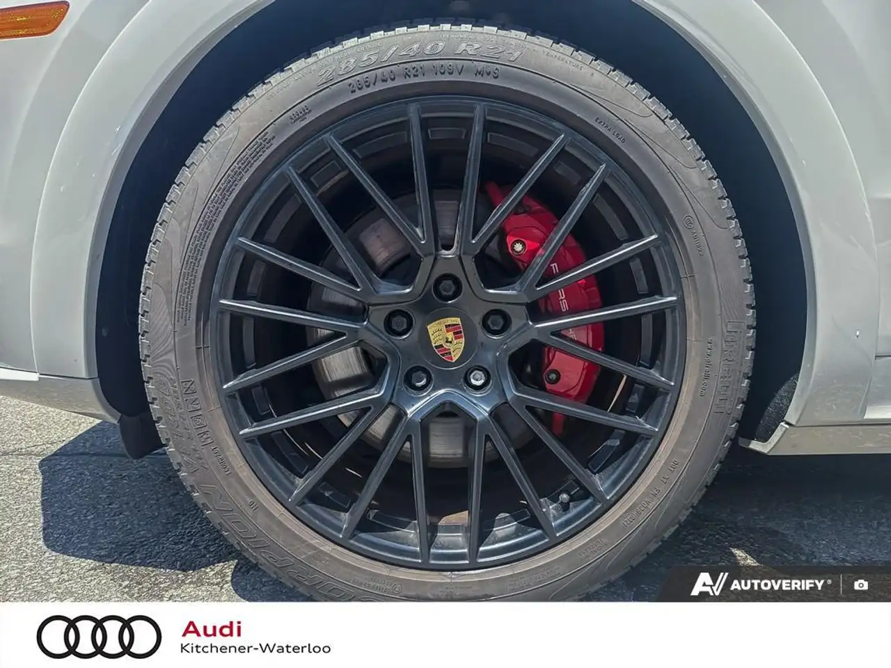Porsche Cayenne снимка Porsche Cayenne